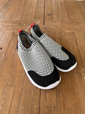 See Kai run Ryder knit flexi run slip on sneakers kids 12 black gray